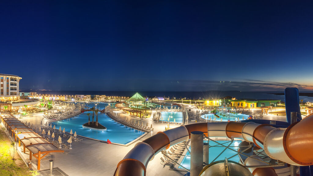 Aquasis Deluxe Resort