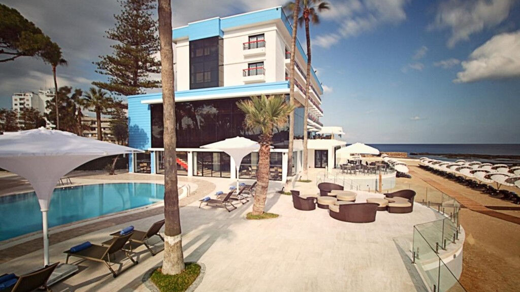 Arkin Palm Beach Hotel