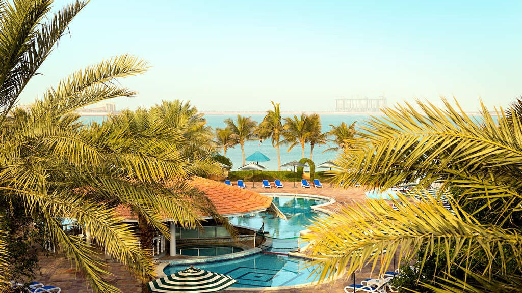 Hotel Bm Beach Resort