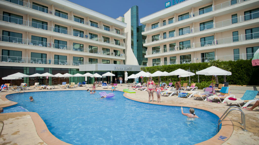 Dit Evrika Beach Club Hotel