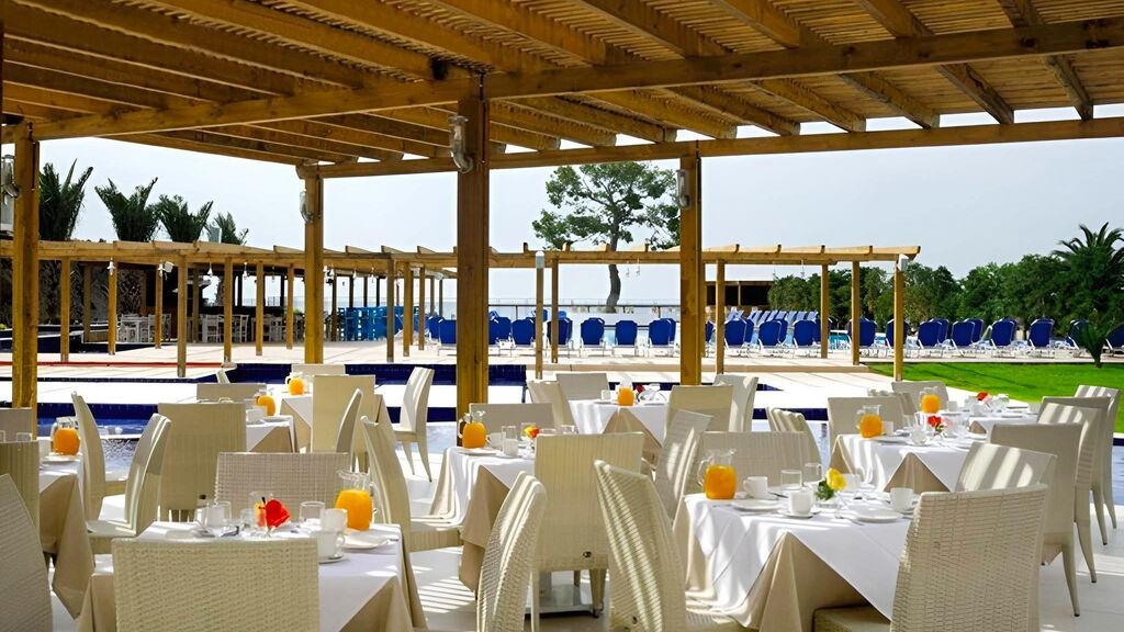 Kinetta Beach Resort Spa