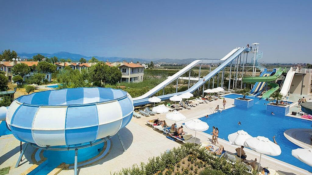 Lyra Resort