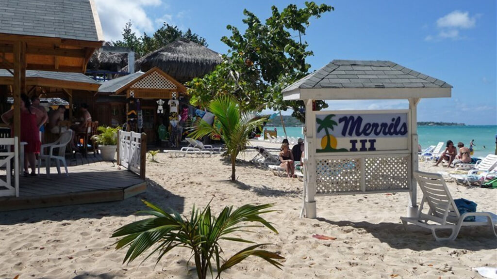 Merril'S Beach Resort III-Superior
