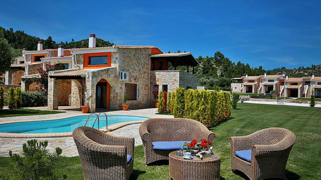 Nefeli Luxury Villas