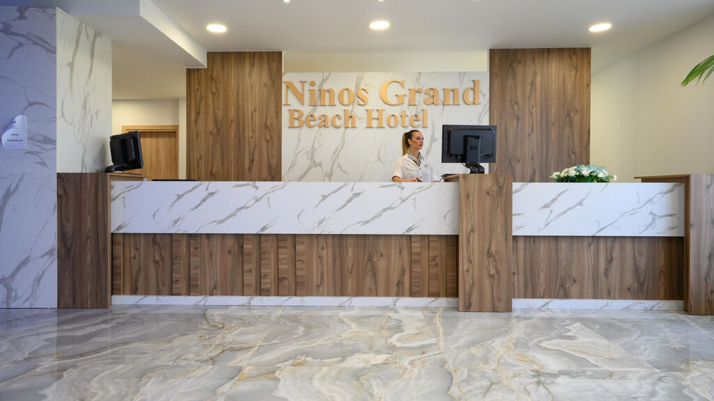 Ninos Grand Beach
