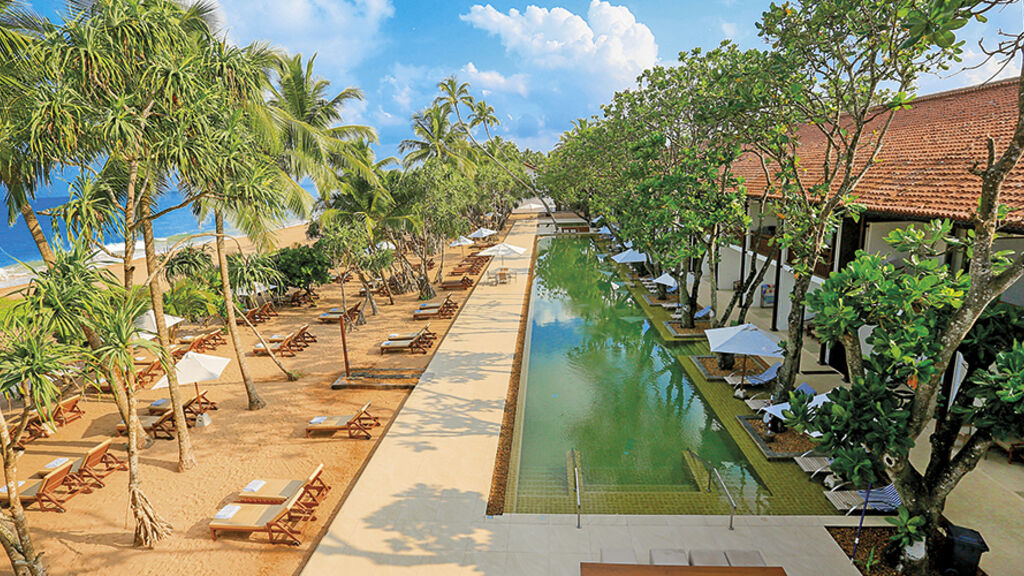 Pandanus Beach Resort & SPA