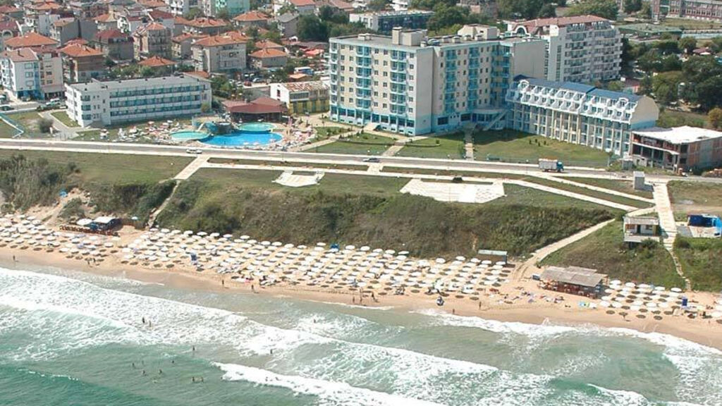 Perla Beach