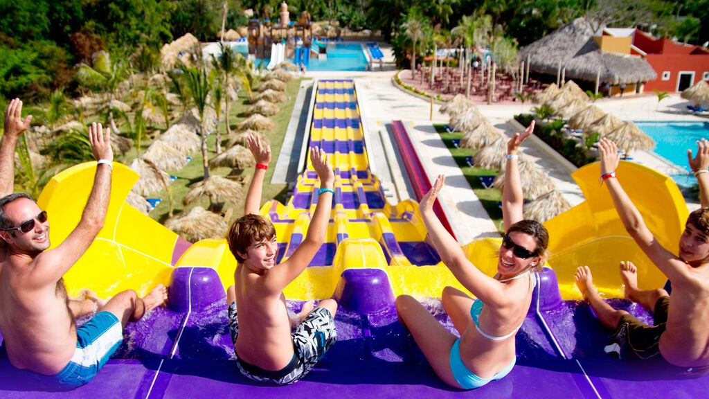 Grand Sirenis Cocotal Beach Resort & Aquagames