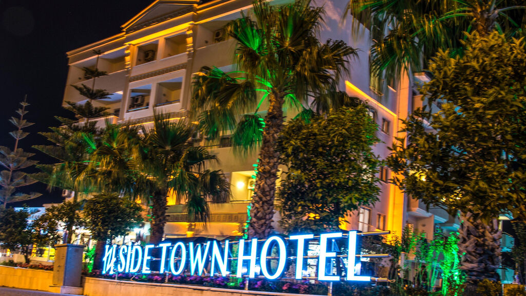 Z Hotels Side Town