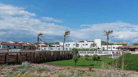Náhled objektu Cumeja Beach Club & Hotel, Baia Domizia, Kampánie, Itálie a Malta