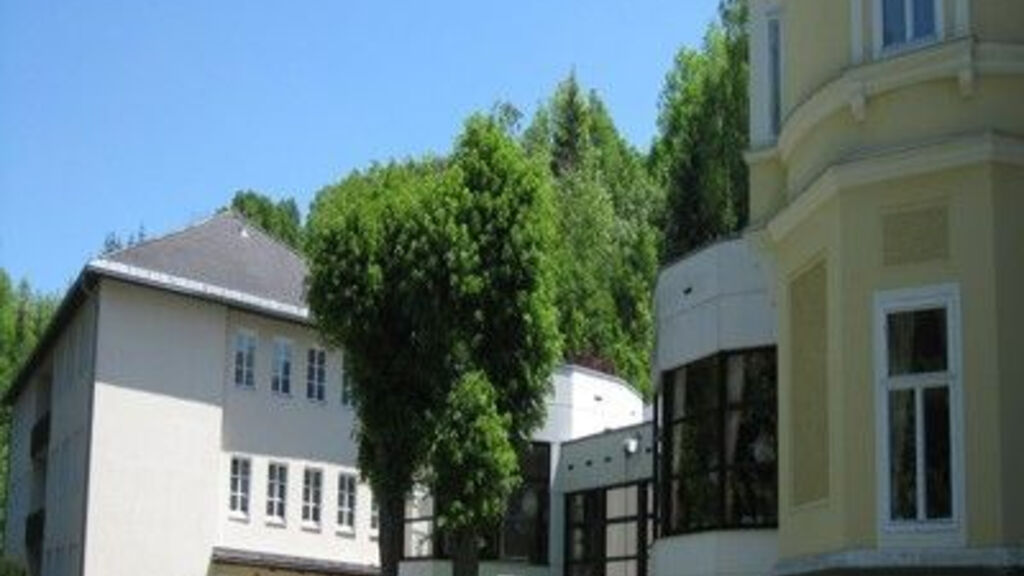 Gästehaus Jufa zámek Schloss Sommerau (ubytovna)