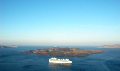 ostrov Santorini - ilustrační fotografie