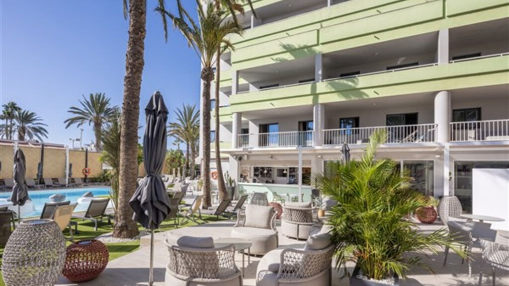 Anamar Suites