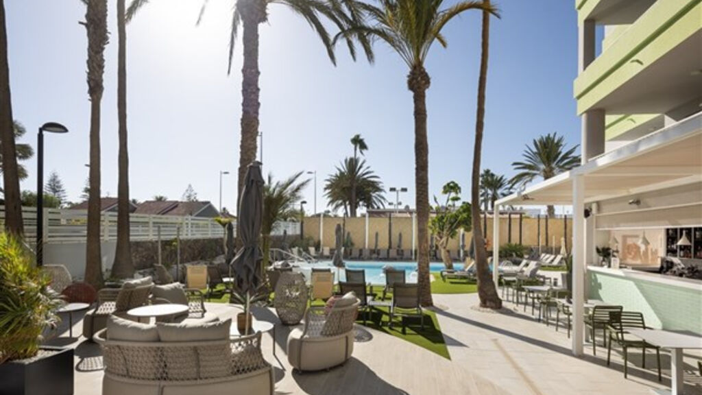 Anamar Suites