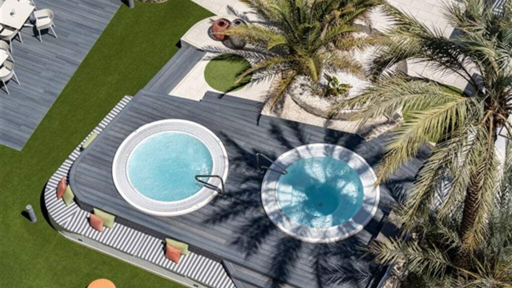 Anamar Suites