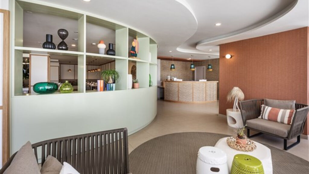 Anamar Suites