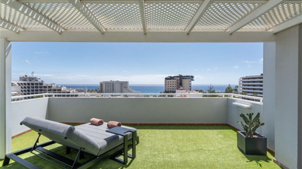 Anamar Suites