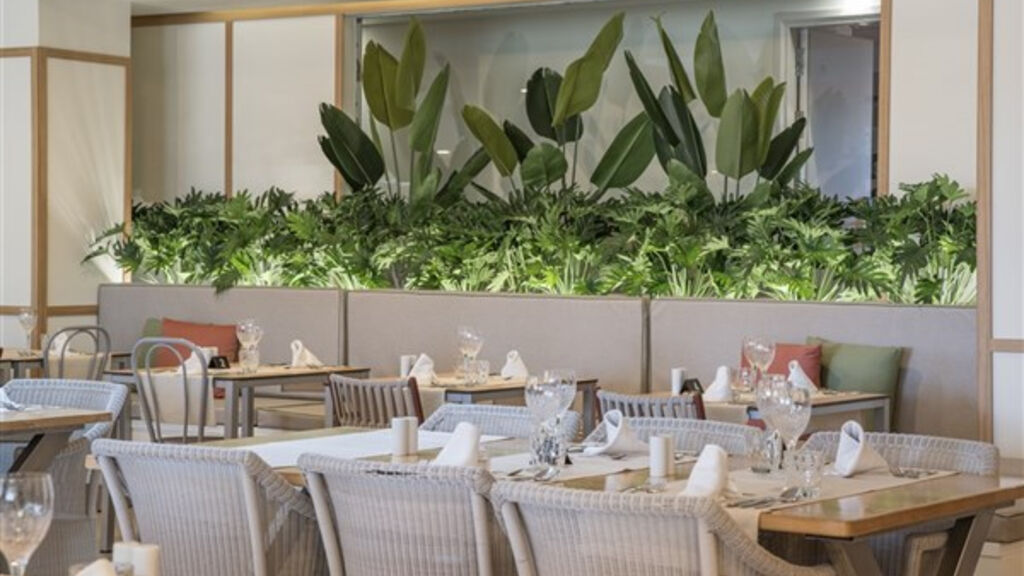 Anamar Suites