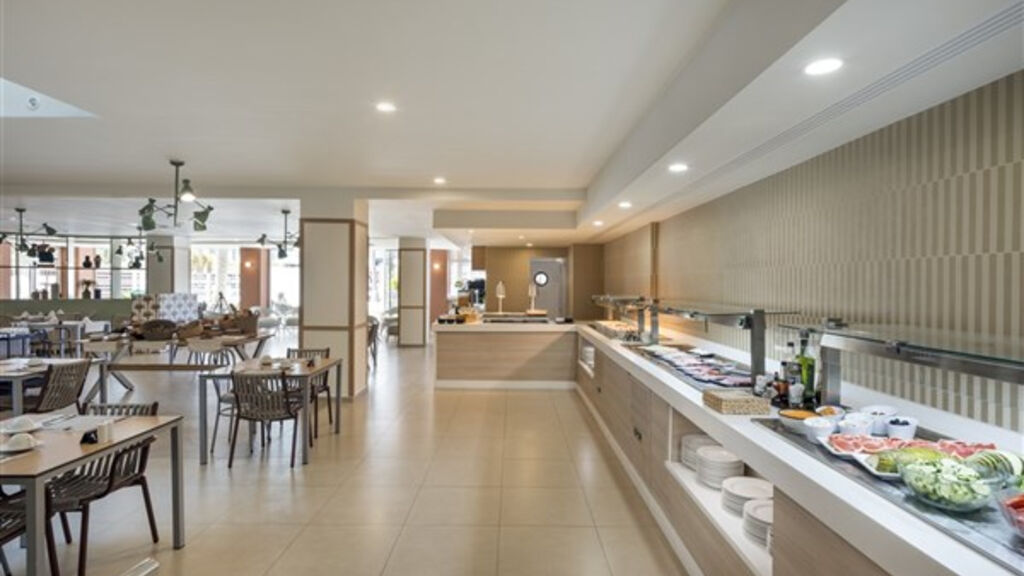 Anamar Suites