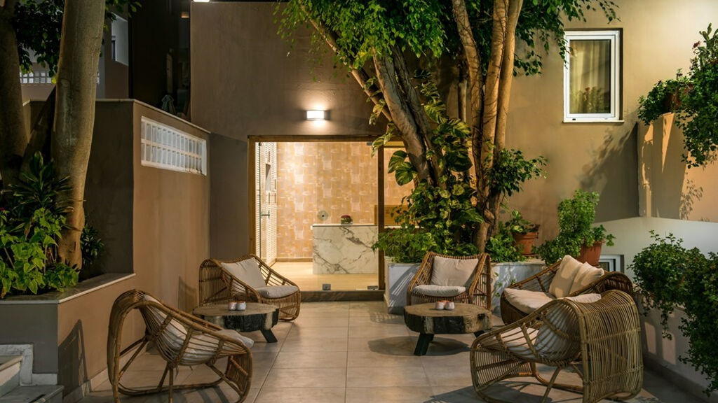 Troulis Apartments