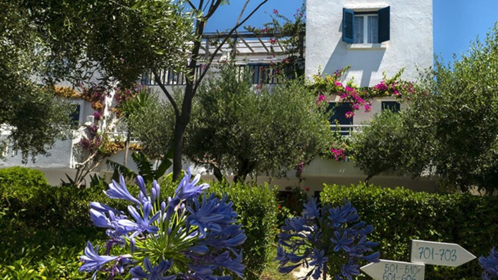 Aparthotel Villea Village