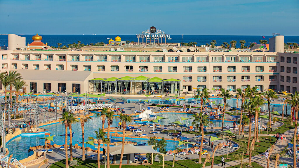 Altinkum Beach