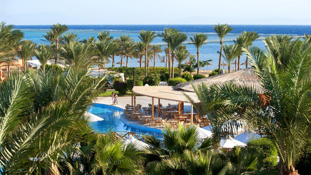 Amwaj Oyoun Resort