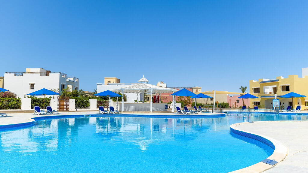 Amwaj Oyoun Resort
