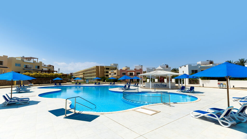 Amwaj Oyoun Resort