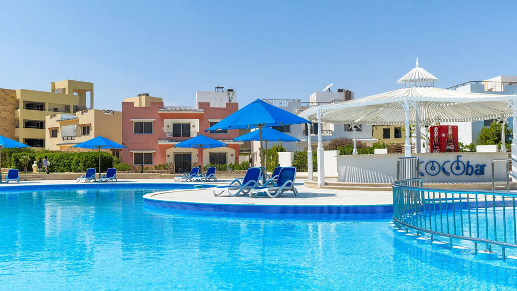 Amwaj Oyoun Resort