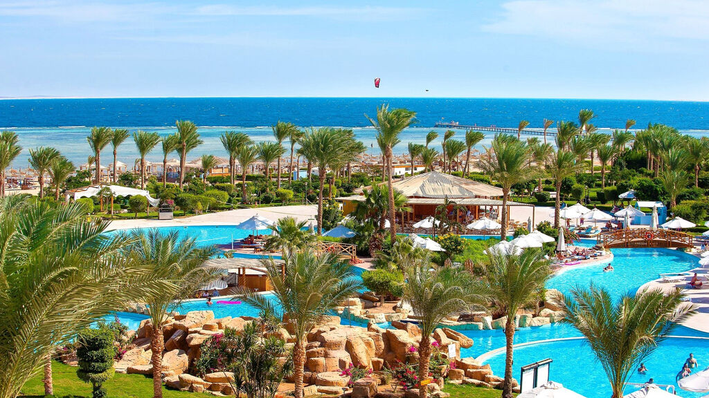 Amwaj Oyoun Resort