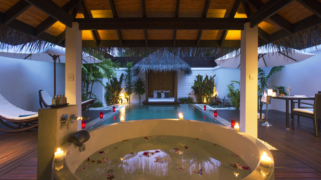 Laguna Maldives- Vellasaru Maldives (bungalovy)