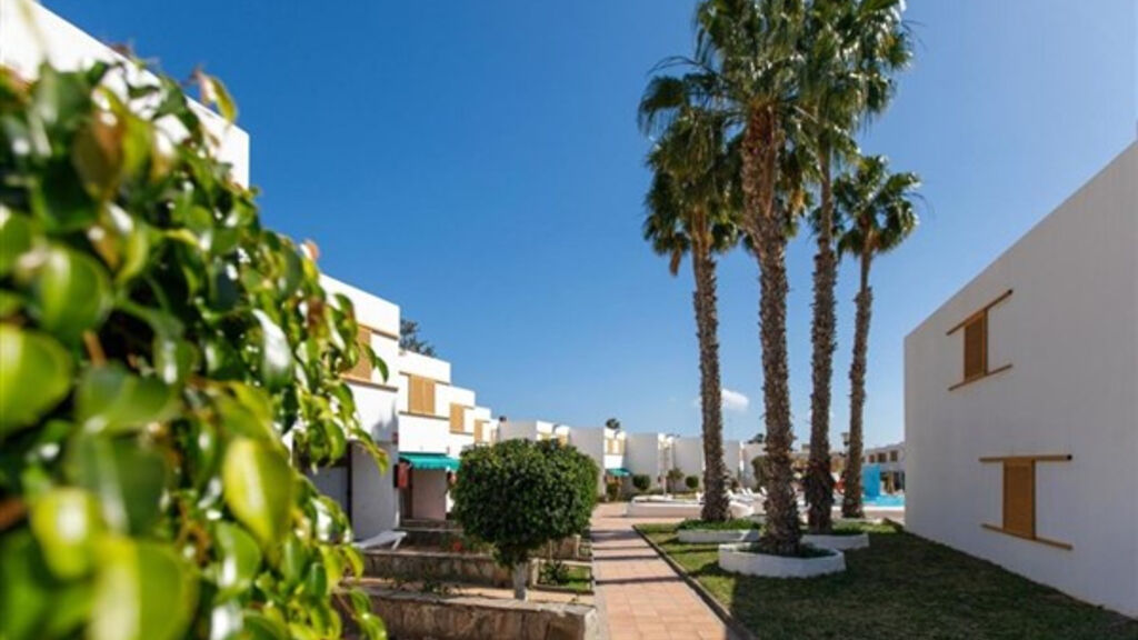 Las Brisas