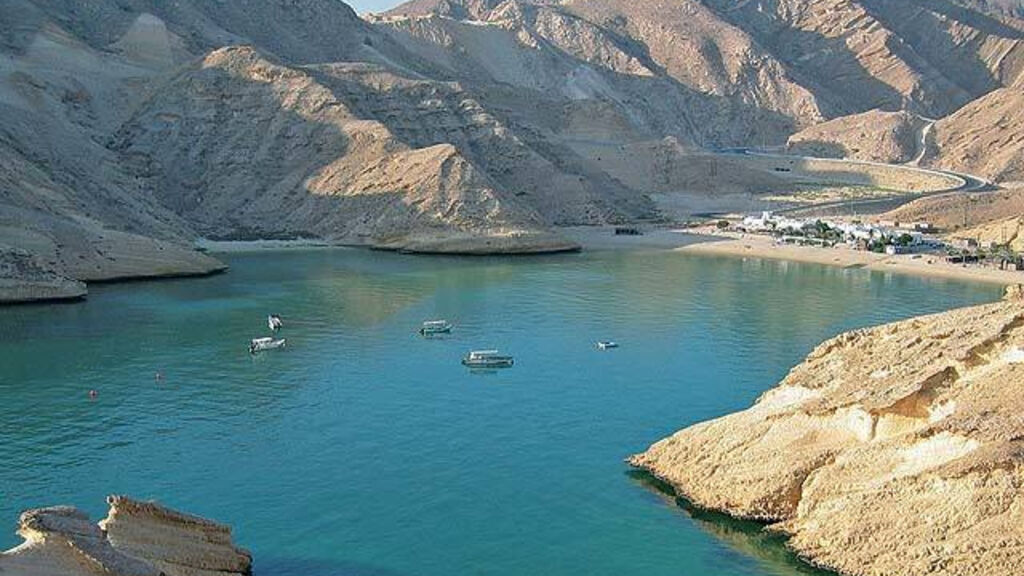 Oman Dive Centre Muscat - Exclusive Diver’S Resort