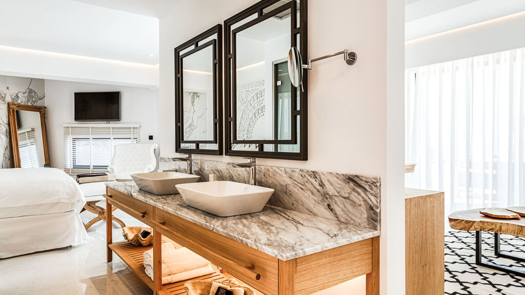 Abaton Island Resort & Spa 