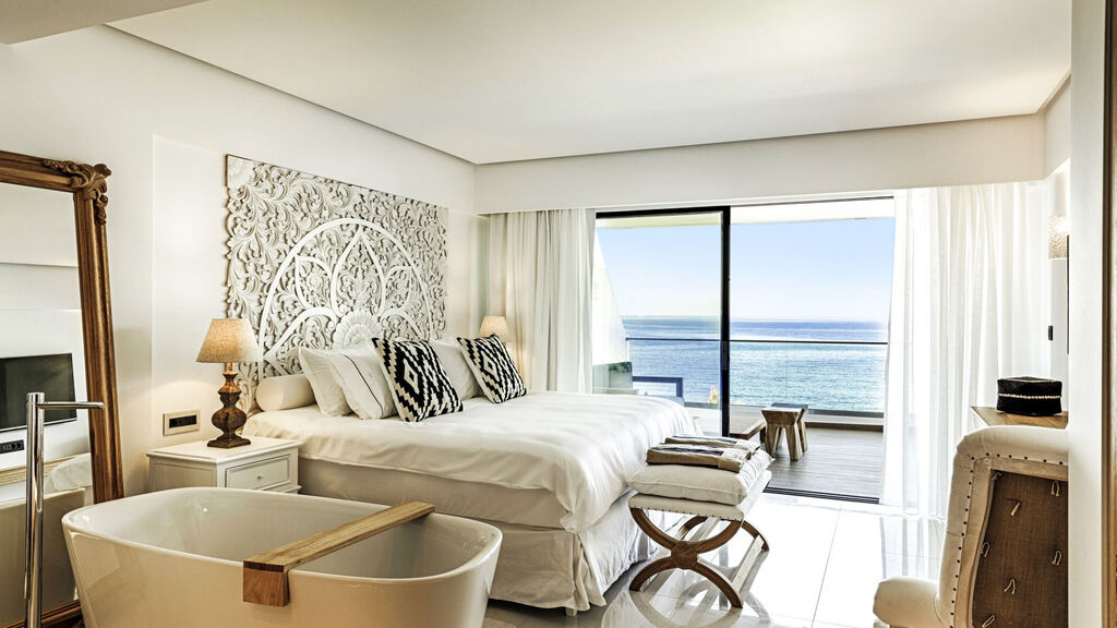 Abaton Island Resort & Spa 