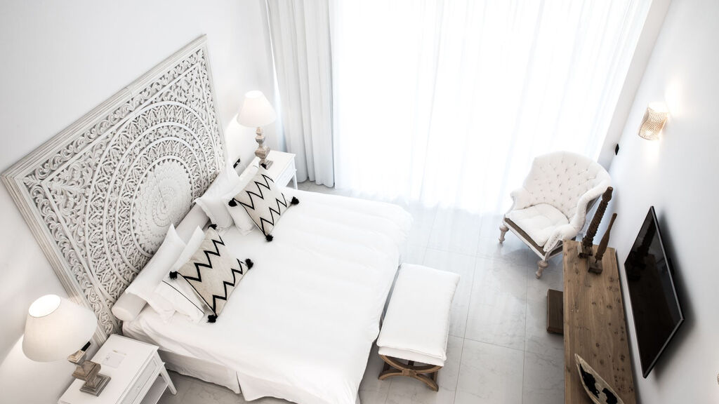 Abaton Island Resort & Spa 