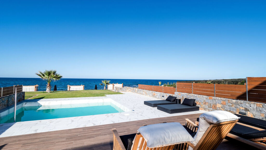 Abaton Island Resort & Spa 