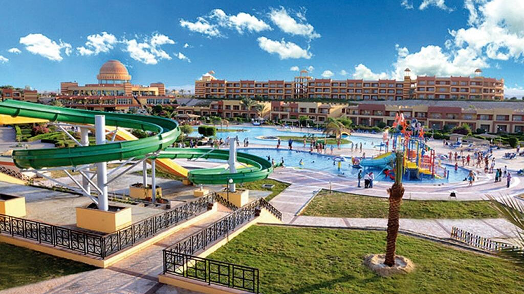 Abu Dabbab Beach & Resort