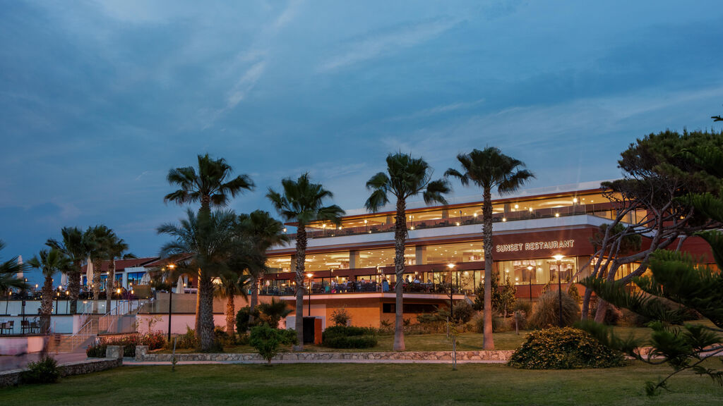 Acapulco Beach & Spa Resort