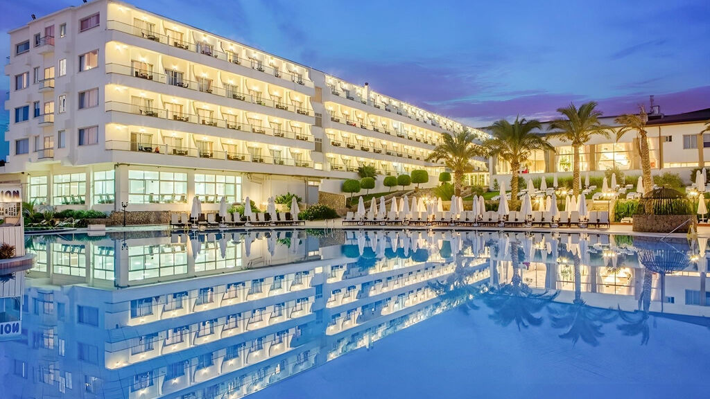 Acapulco Beach & Spa Resort