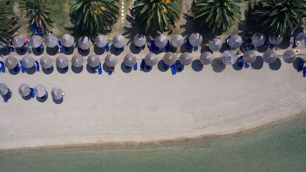 Acrotel Lily Ann Beach