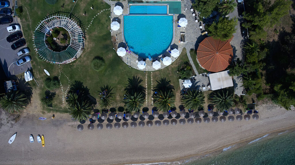 Acrotel Lily Ann Beach