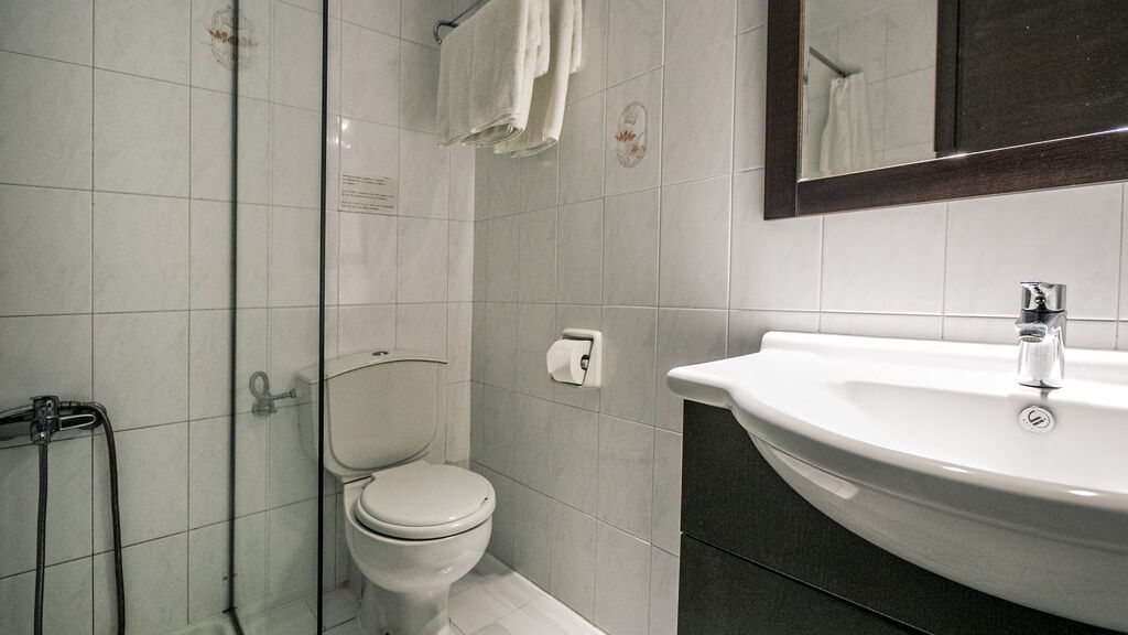 Acrotel Lily Ann Beach