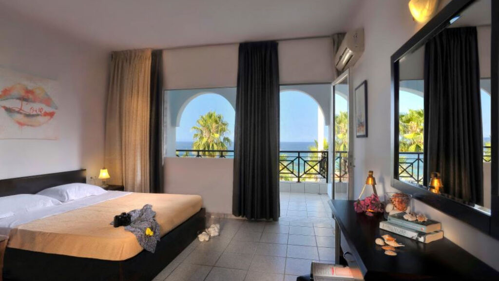 Acrotel Lily Ann Beach