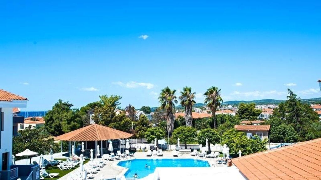 Acrotel Lily Ann Village