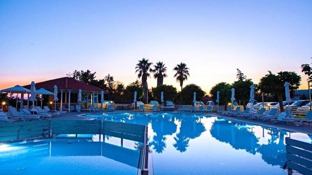 Acrotel Lily Ann Village