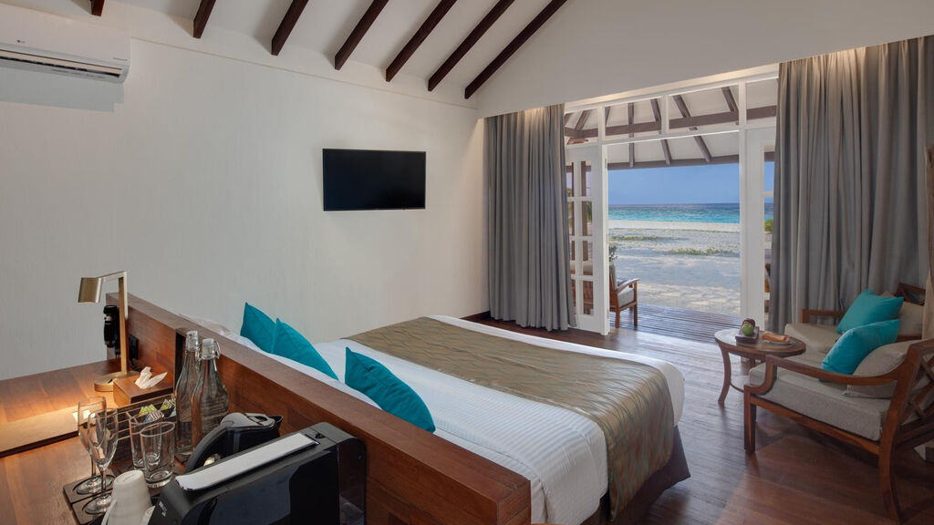 Adaaran Select Meedhupparu & Prestige Water Villas