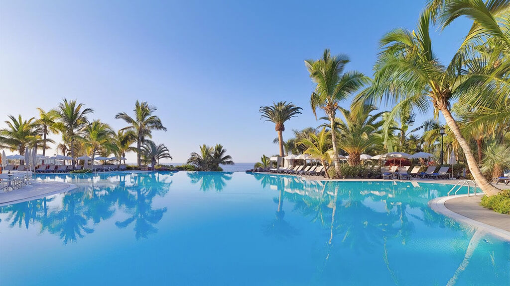 Adrian Hoteles Roca Nivaria Gran