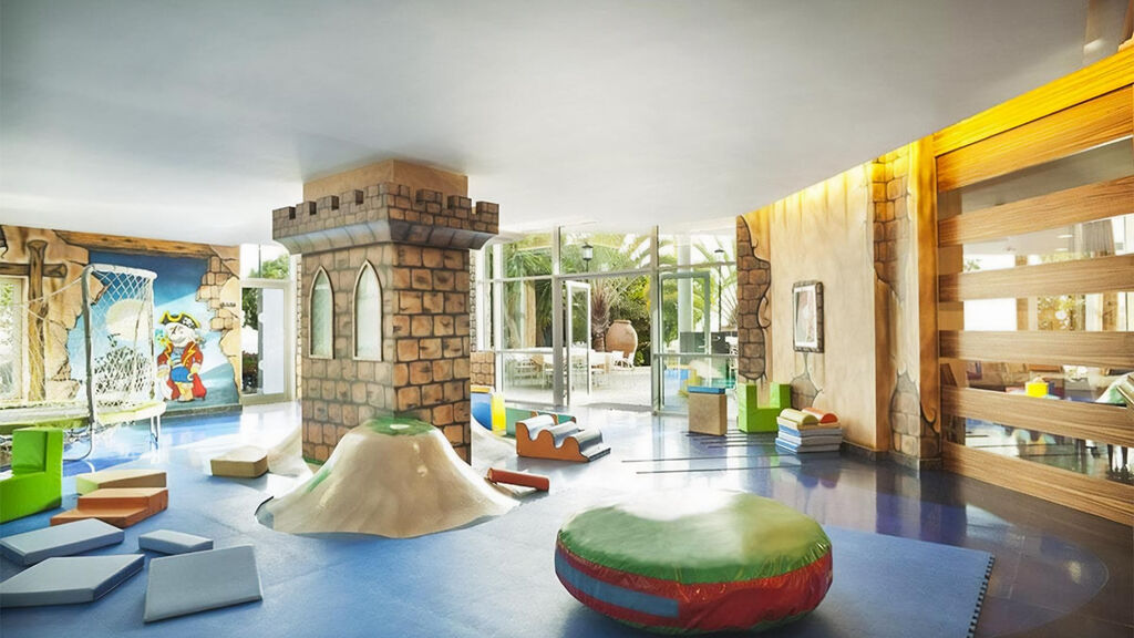 Adrian Hoteles Roca Nivaria Gran